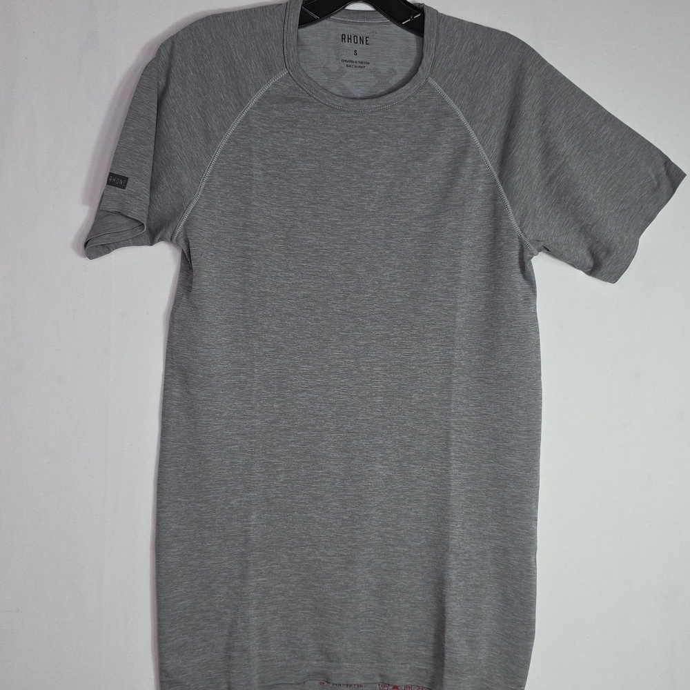 Rhone  essential Training shirt - Picture 2 of 12